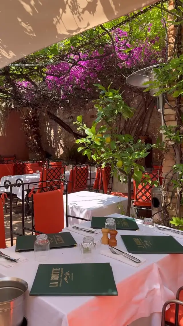 Le patio fleuri